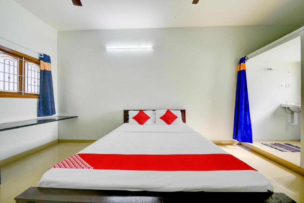 Fotografie z fotogalerie ubytování Hotel O SMS HOMES v destinaci Kójamputtúr