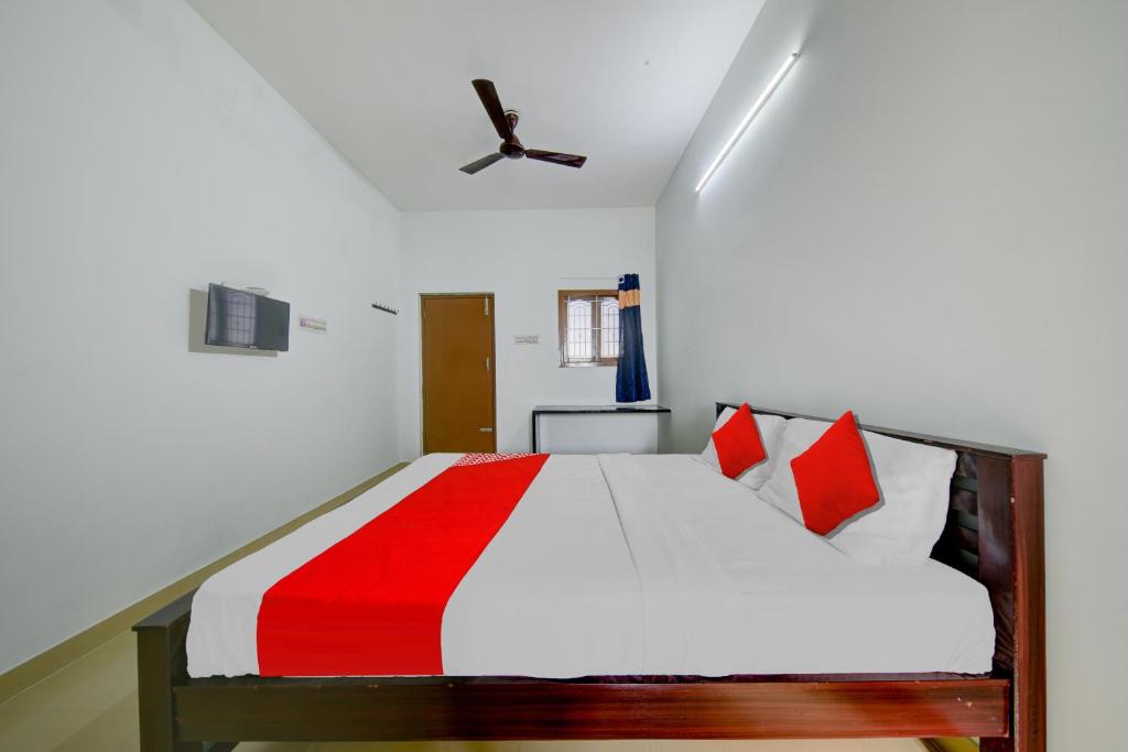 Fotografie z fotogalerie ubytování Hotel O SMS HOMES v destinaci Kójamputtúr