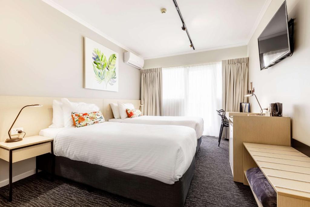 Nightcap at Findon Hotel - Resim 37