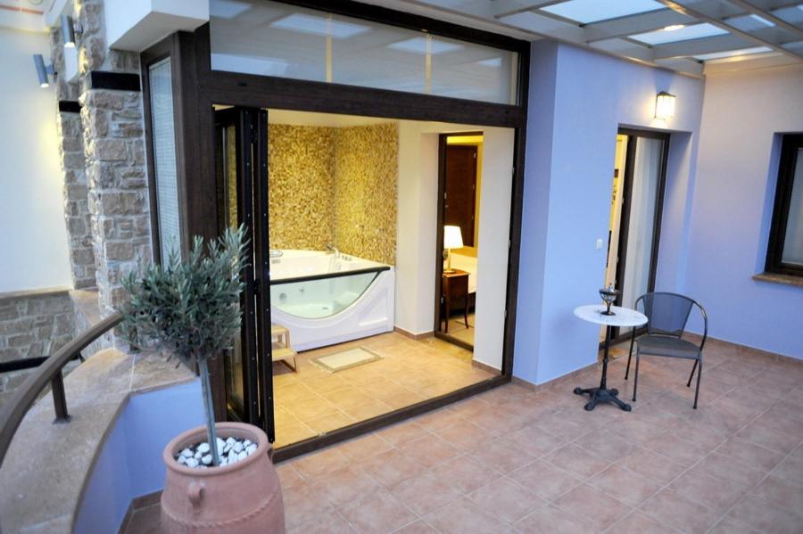 Balkón nebo terasa v ubytování Agapi Luxury Hotel