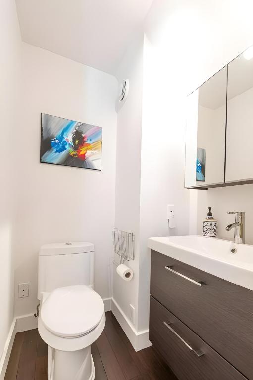 Fotografie z fotogalerie ubytování Chalet de luxe Équinoxe - bord de l'eau avec Spa v destinaci Lac-aux-Sables