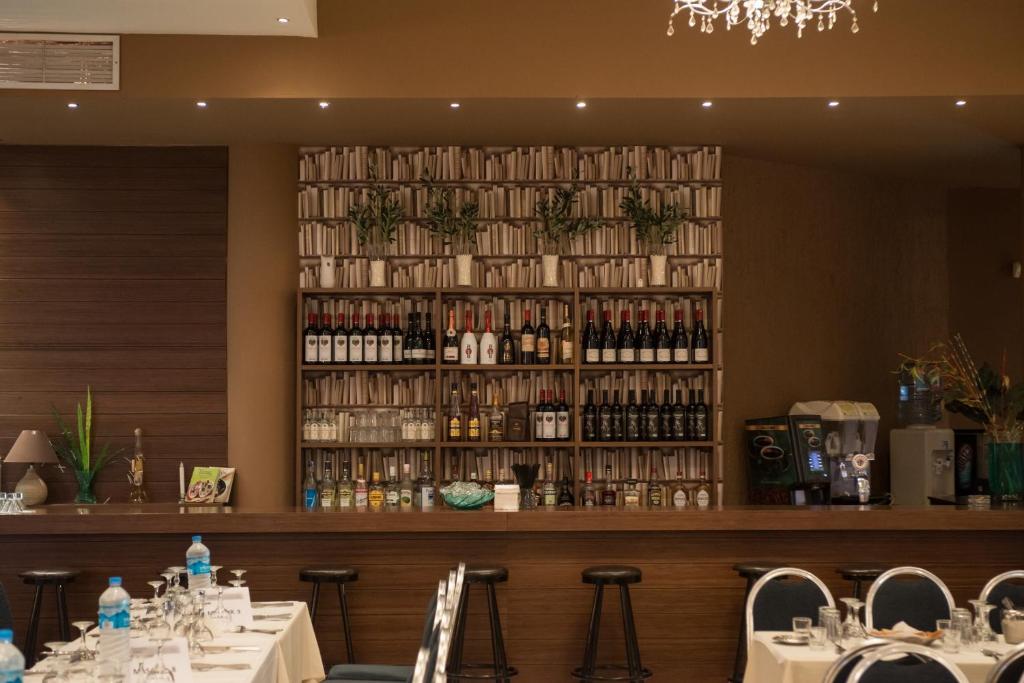Nápoje v ubytování Hotel Yakinthos