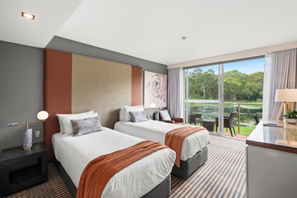 Lakeside Hotel and Conference Centre - Resim 2