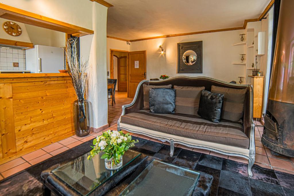 Posezení v ubytování Hôtel Le Belvédère