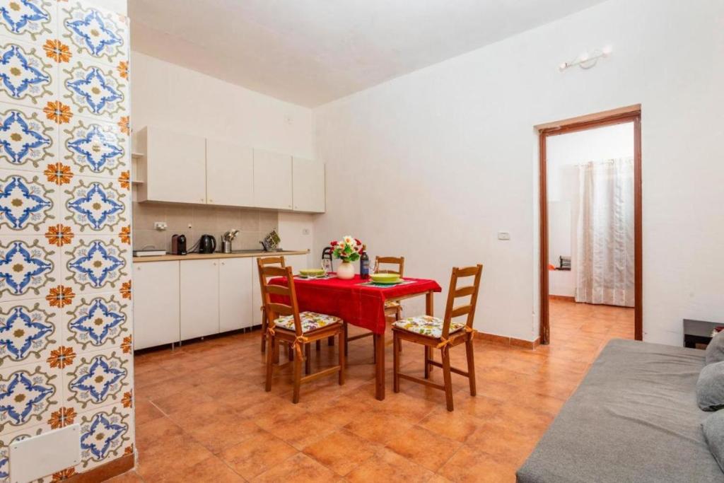 Cucina o angolo cottura di Holiday Home Guglielmo