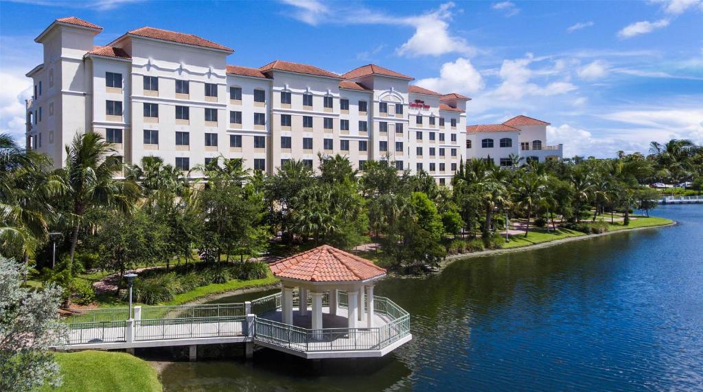 Hilton Garden Inn Palm Beach Gardens - Housity