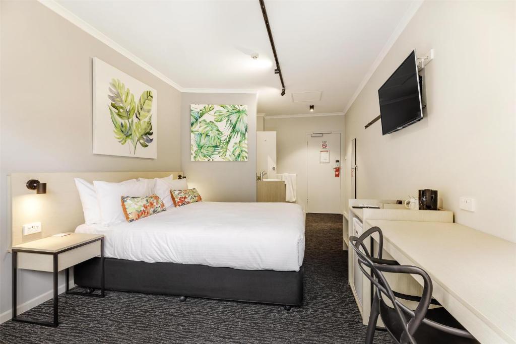 Nightcap at Findon Hotel - Resim 28