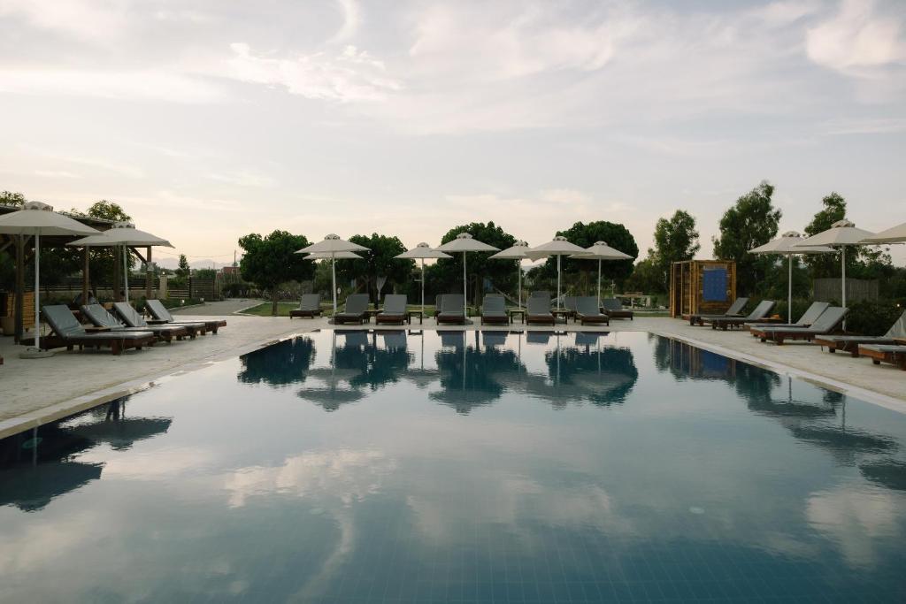 Bazén v ubytování Sails on Kos Ecolux Tented Village nebo v jeho okolí