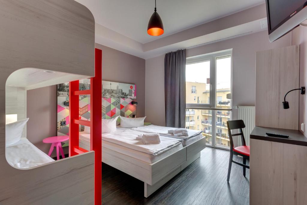 MEININGER Hotel Berlin Alexanderplatz - 四人间