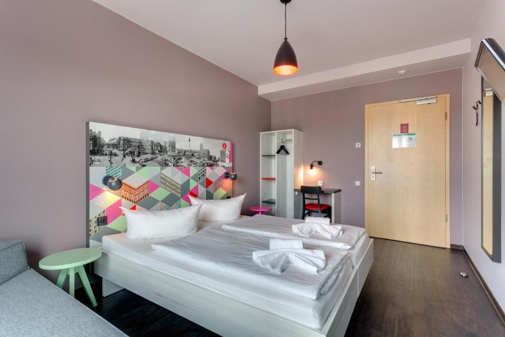 MEININGER Hotel Berlin Alexanderplatz - 三人间