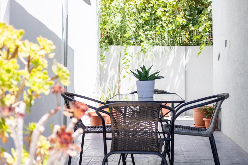 Fanouris Luxury Apartments