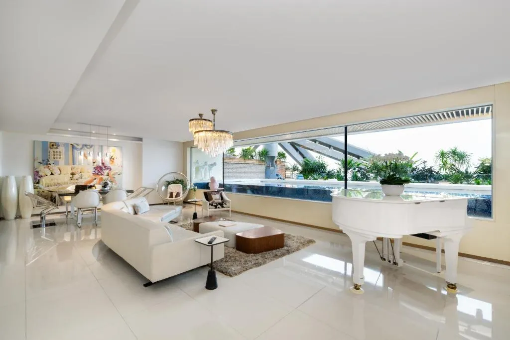 Miami Suite