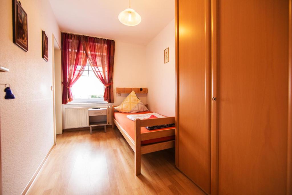 Hotel Burghof - Chambre Simple Avec Salle De Bains Privative