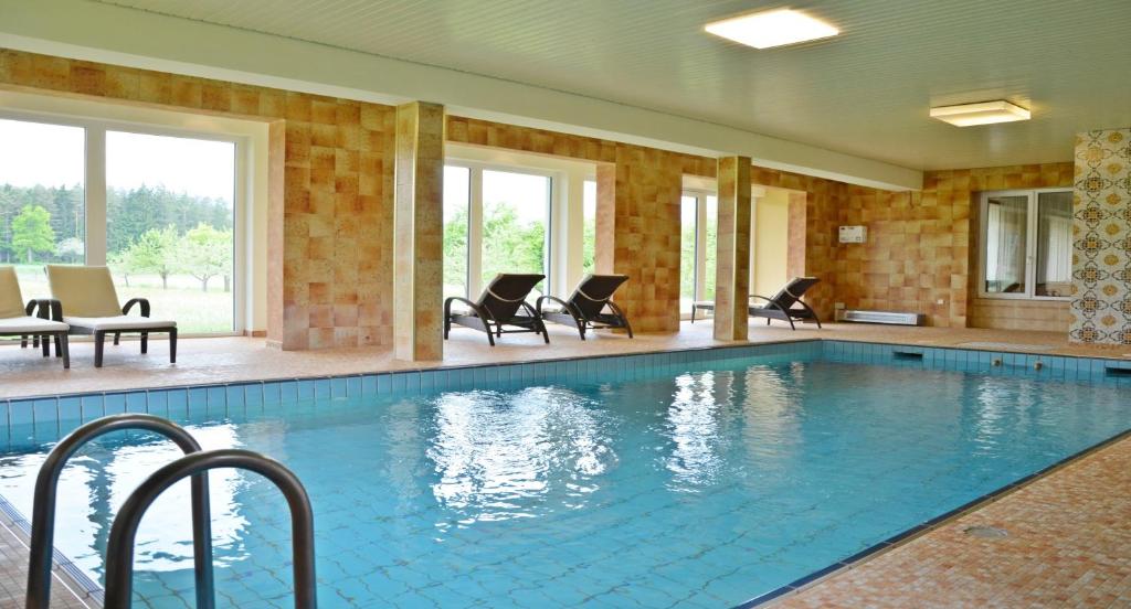 Bassein majutusasutuses Hotel Fantur või selle lähedal