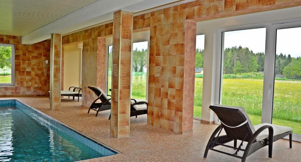 Bassein majutusasutuses Hotel Fantur või selle lähedal