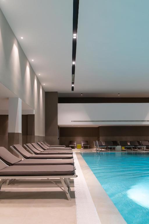 Basen w obiekcie Hotel Des Bains Terme lub w pobliżu