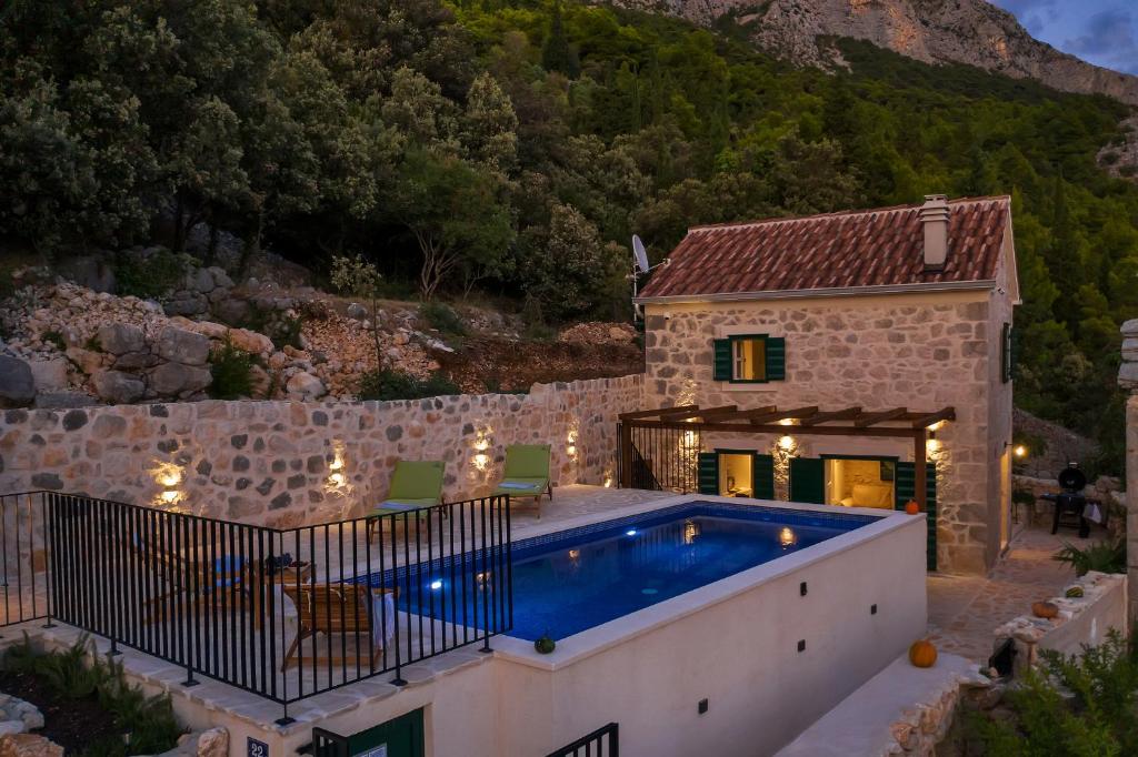 Πισίνα στο ή κοντά στο Villa Marijana