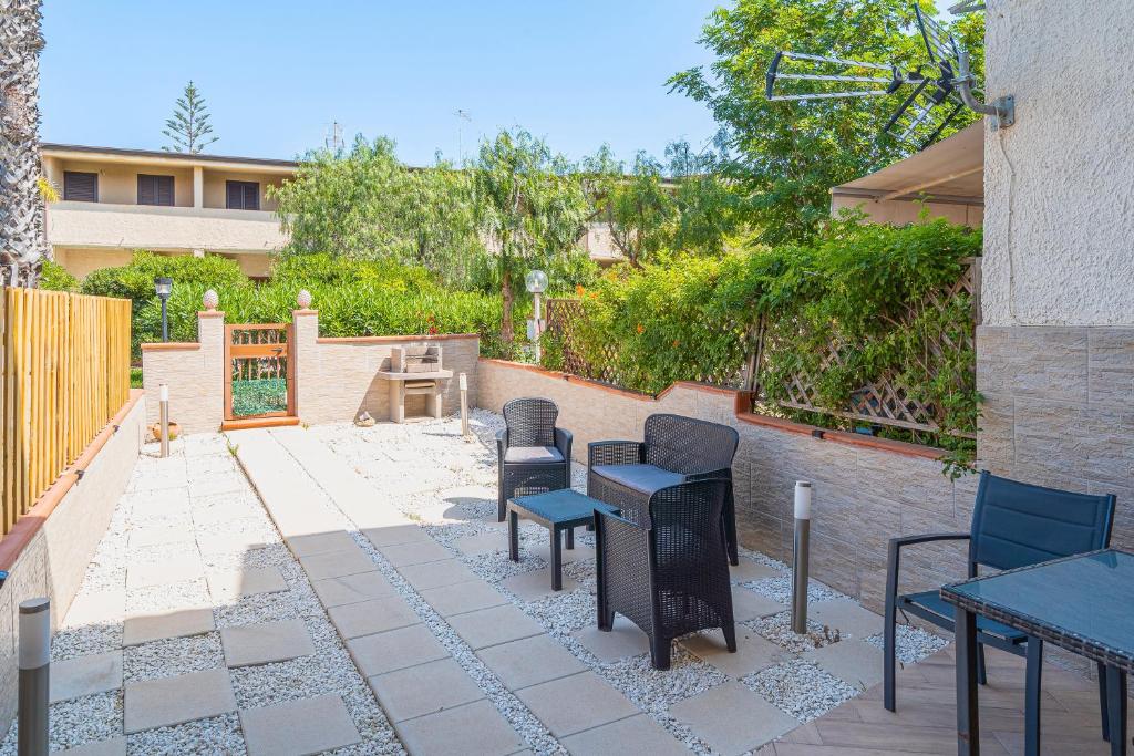 Un balcón o terraza en Blu Island Marzamemi