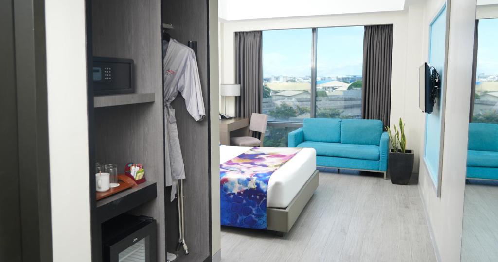 Posezení v ubytování Savoy Hotel Manila near NAIA Terminal 3 MNL