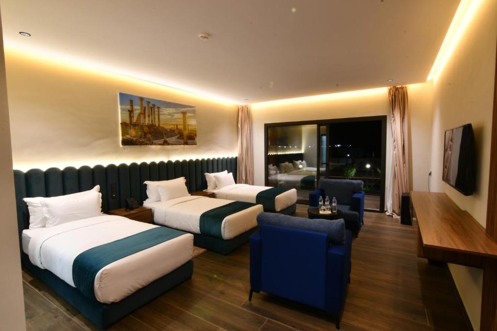Postel nebo postele na pokoji v ubytování Luxury hotel
