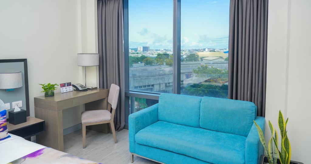 Posezení v ubytování Savoy Hotel Manila near NAIA Terminal 3 MNL