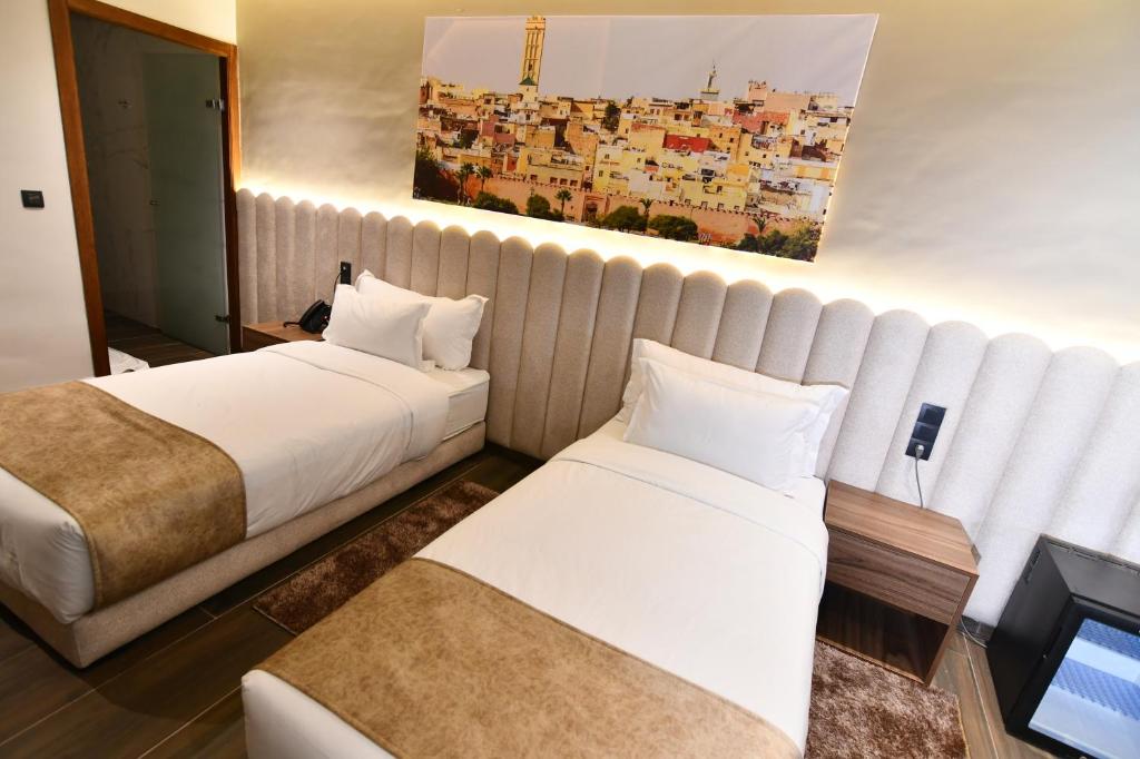 Postel nebo postele na pokoji v ubytování Luxury hotel