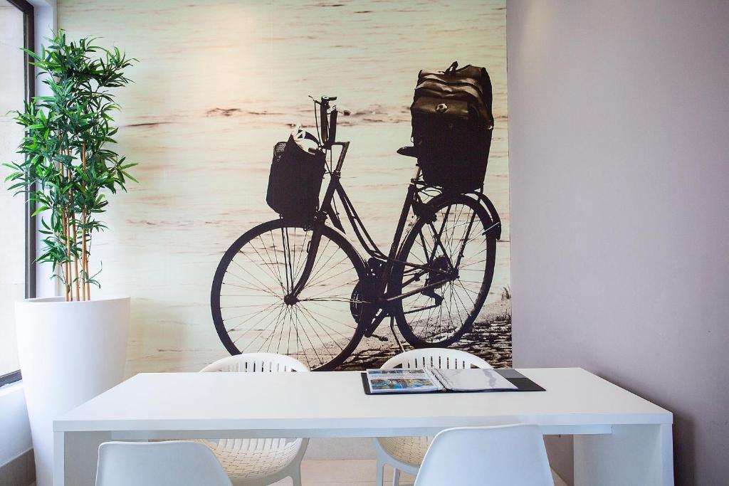 Jazda na bicykli v okolí ubytovania BQ Can Picafort Hotel
