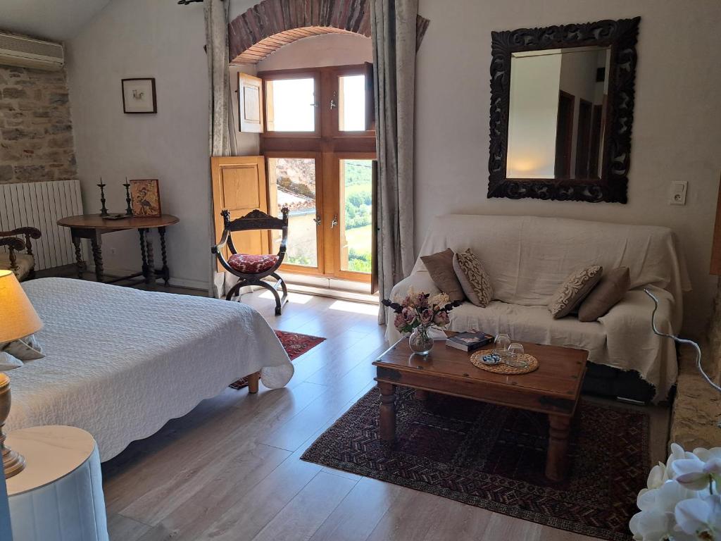 Postel nebo postele na pokoji v ubytování La Maison Bakéa