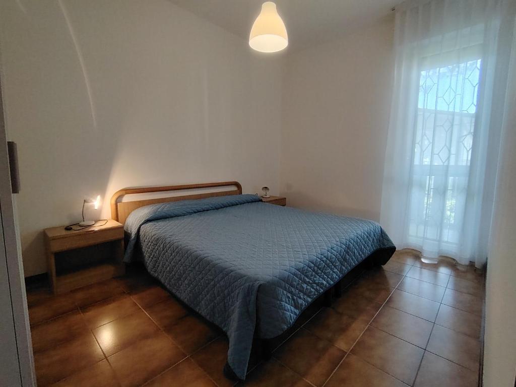 A bed or beds in a room at Patrick