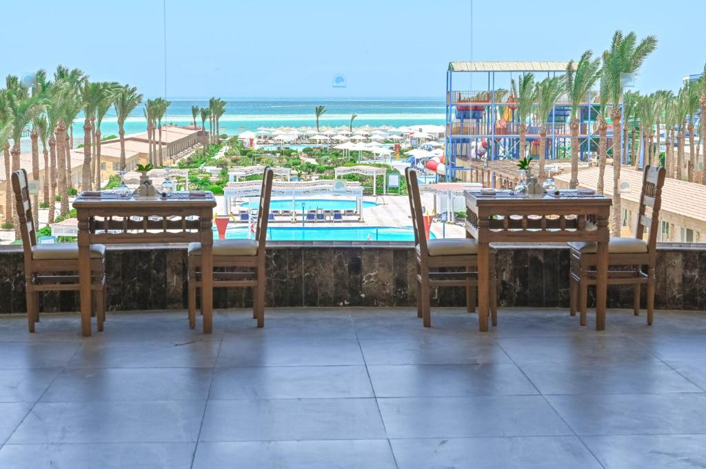 Riviera Aqua Park Resort - 18