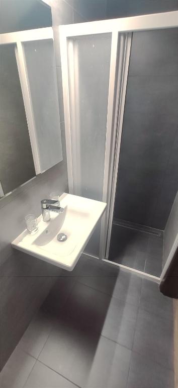 Sun-House Pension&Restaurant -ParkingFree Limited spaces- - Resim 16