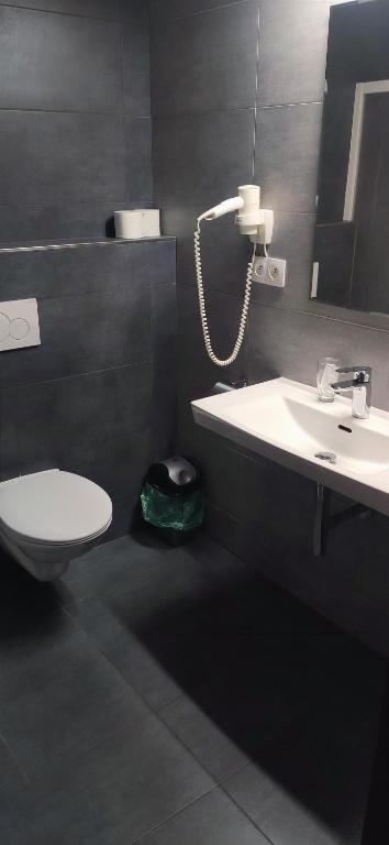 Sun-House Pension&Restaurant -ParkingFree Limited spaces- - Resim 13