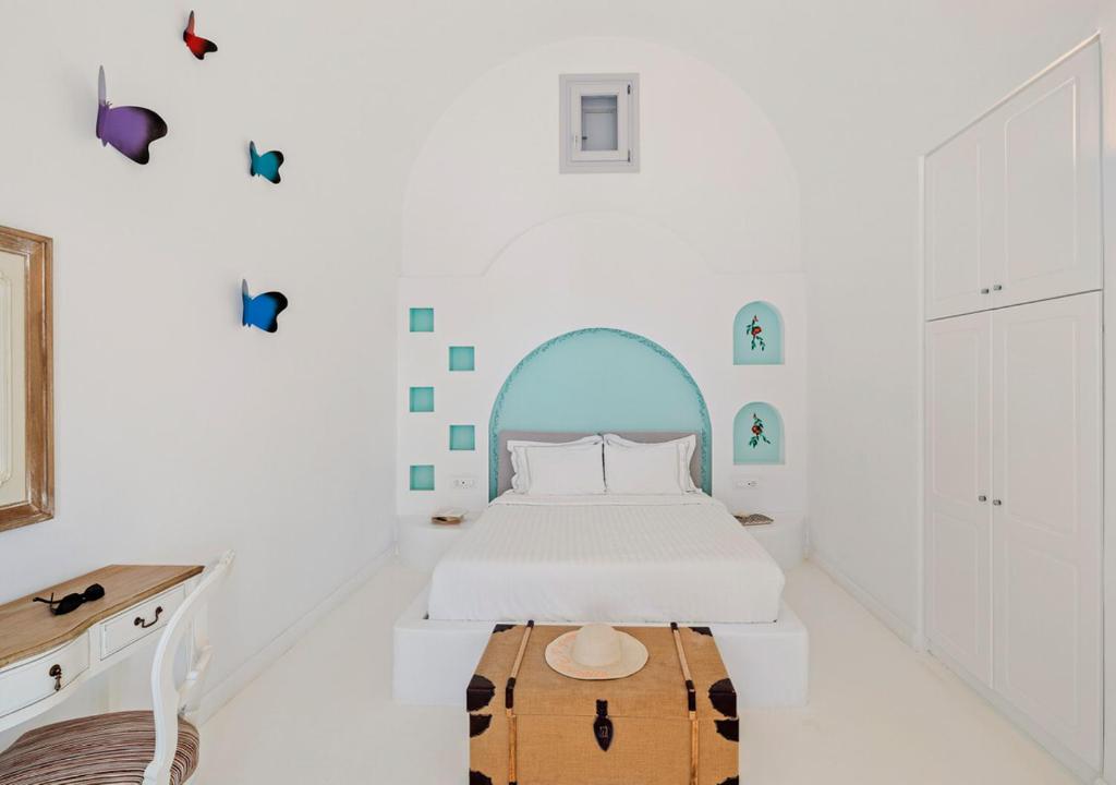 Orabel Suites Santorini (Adults Only) - 16