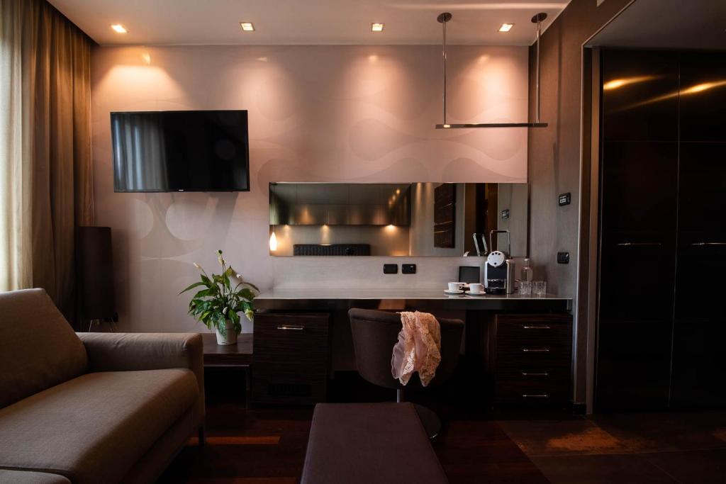 Kuchyň nebo kuchyňský kout v ubytování Axolute Comfort Hotel Como Cantù
