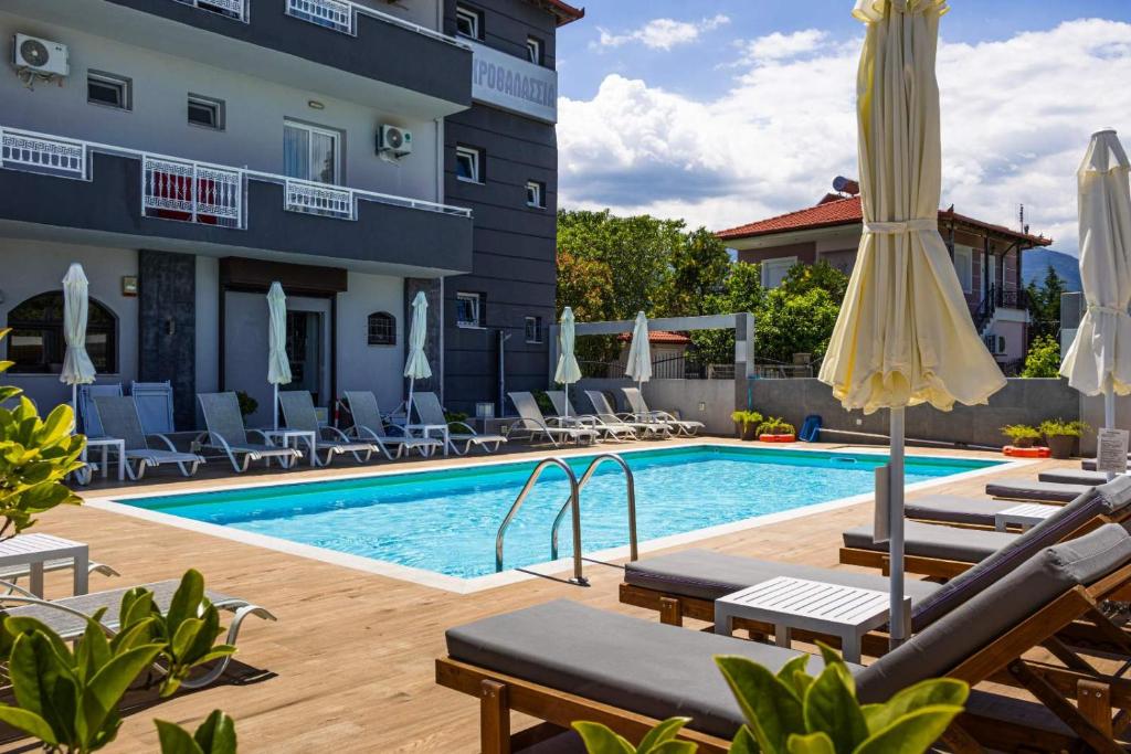 The swimming pool at or close to Akrothalassia