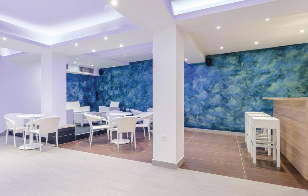 Posedenie v ubytovaní Apartmani Monaco