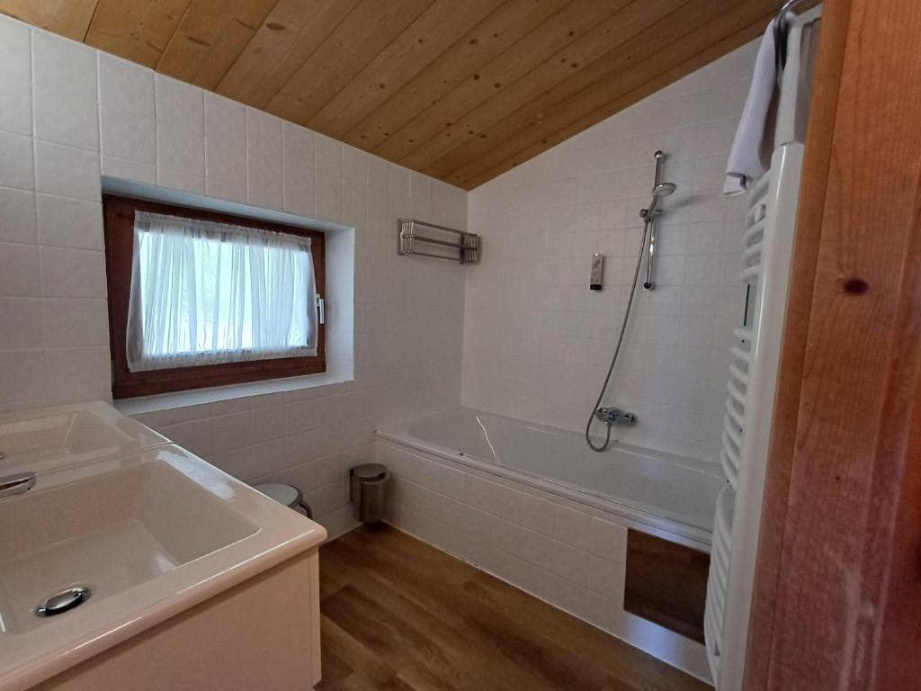 Kúpeľňa v ubytovaní Waterfront Apartments Zell am See - Steinbock Lodges