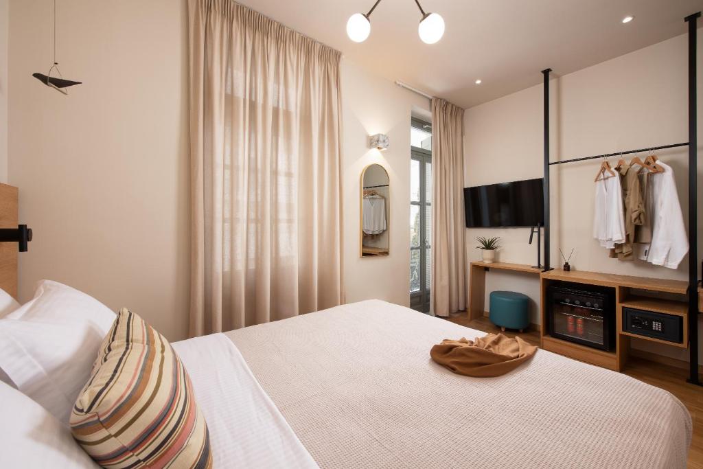 Living Yard Acropolis - Resim 9