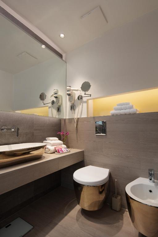 Koupelna v ubytování Hotel Colors Inn
