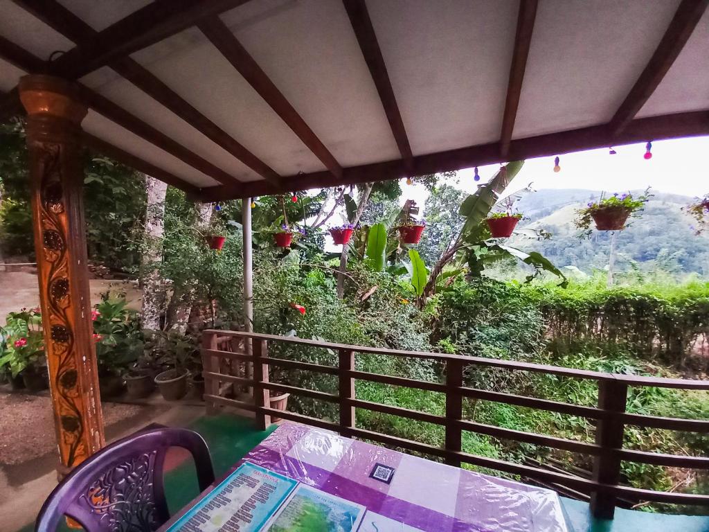 Balkón nebo terasa v ubytování Ella Happy View Homestay