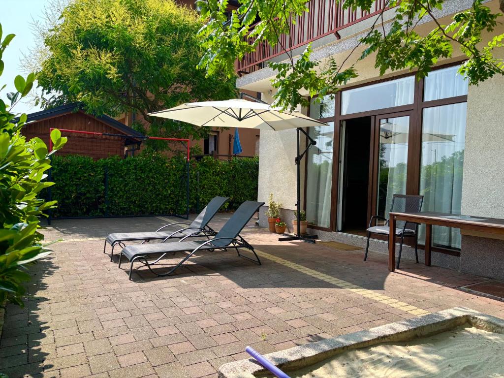 Vonkajšia záhrada v ubytovaní NOAR Enjoy Your Stay