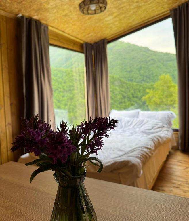 Postel nebo postele na pokoji v ubytování Cottages in Chirdili