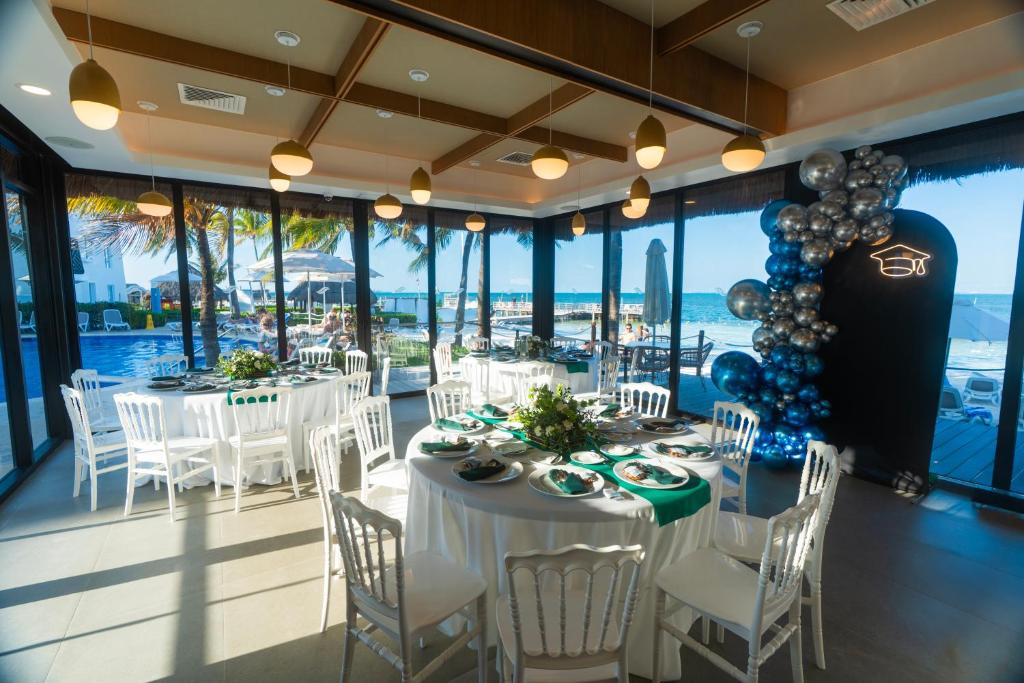 Restaurace v ubytování Cancun Bay All Inclusive Hotel