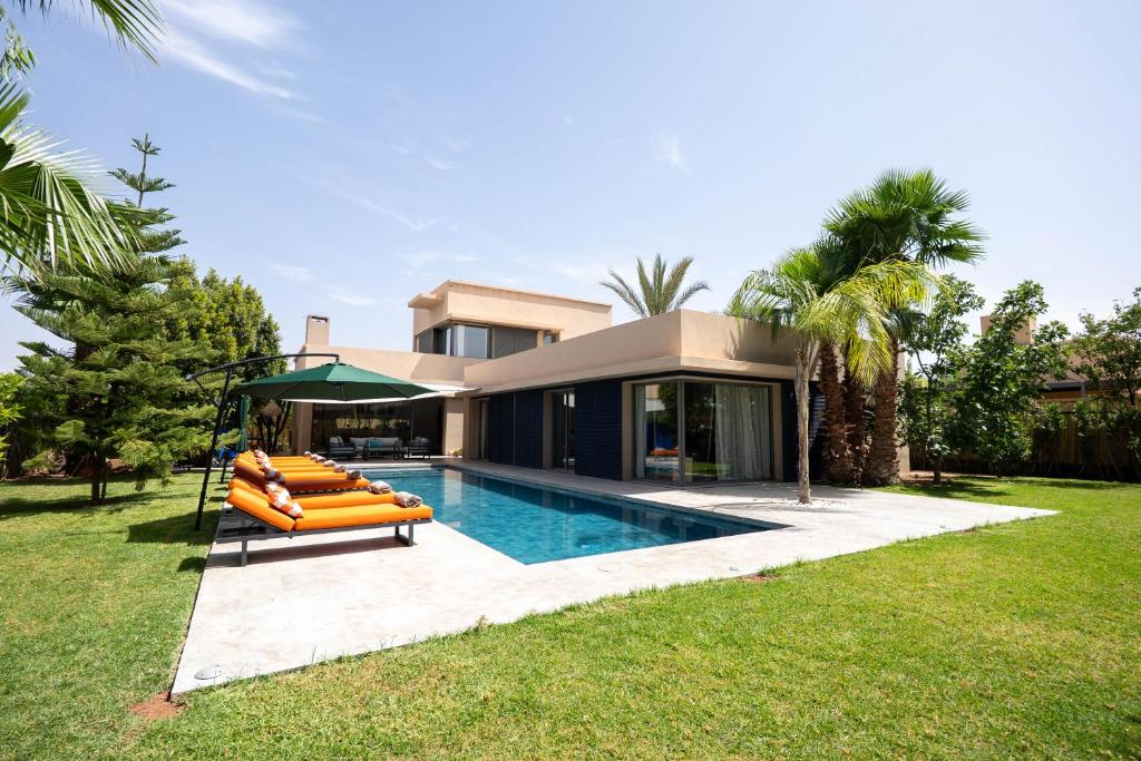 charmante-villa-de-4ch-avec-piscine-priv-e-proche-du-beldi-country