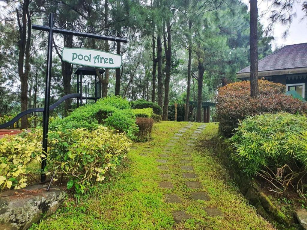 Zahrada ubytování Swiss Vibe Studio at Crosswinds, Unwind in Tagaytay