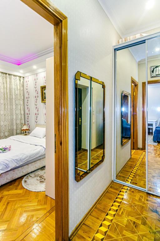 فضای داخلی NARCISSUS Apartment در باکو - تصویر ۳