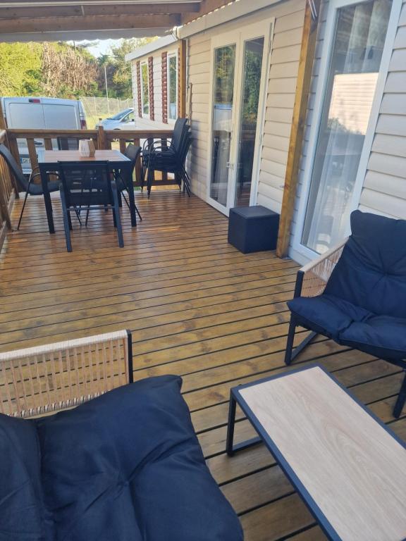 Gallery image of Mobilhome chaleureux 8 couchages in Pont-Aven