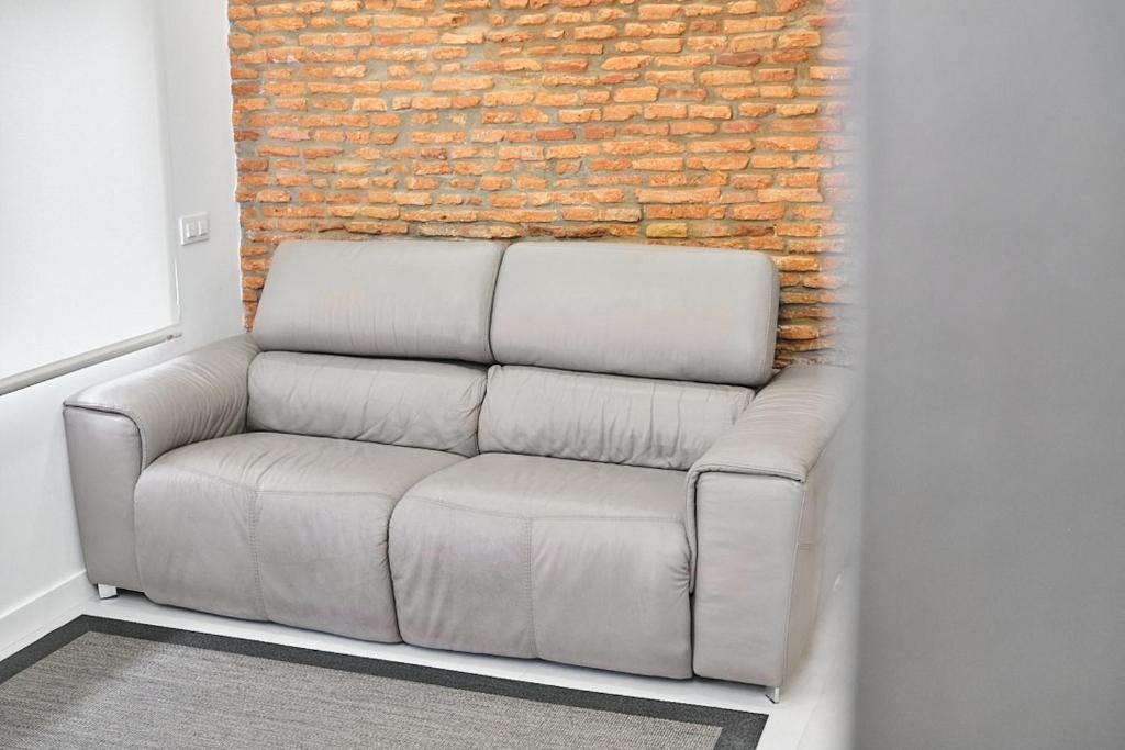Zona de estar de Loft duplex - by Wehomes