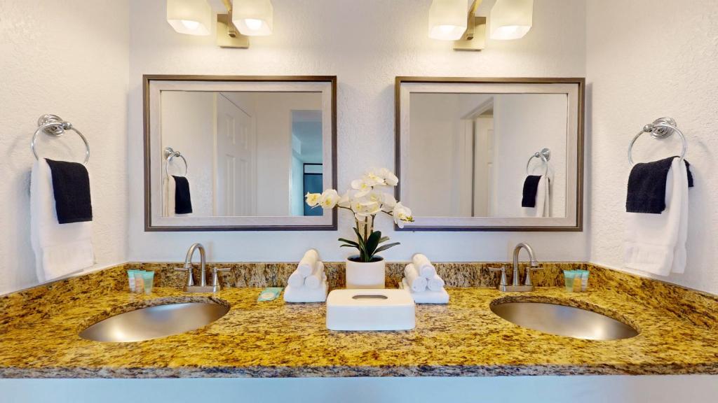Park Royal Orlando - 