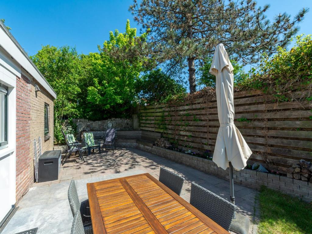 Zahrada ubytování Holiday Home Callantsoog near Beach
